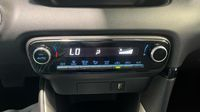 Toyota Yaris 116h Collection 5p — photo 26
