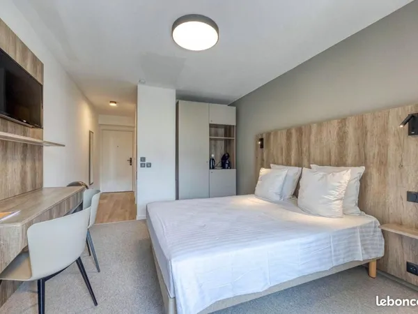 Studio 1 pièce 19 m²