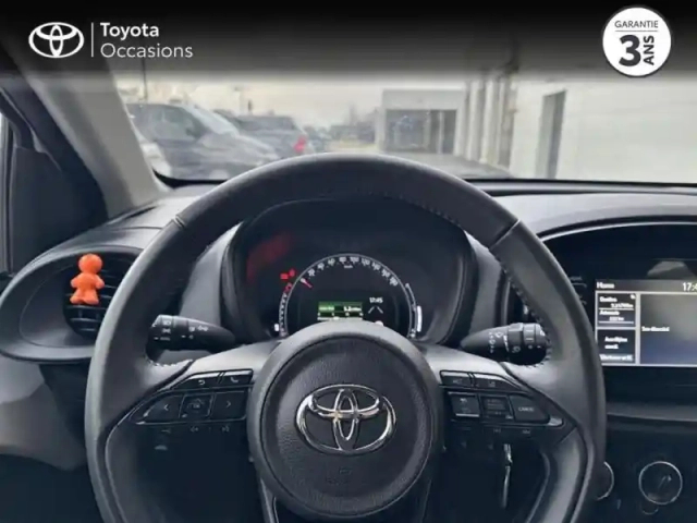 Toyota Aygo X 1.0 vvt-i 72ch dynamic — photo 13