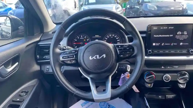 Kia Stonic 1.0 t-gdi 100 ch bvm6 — photo 6