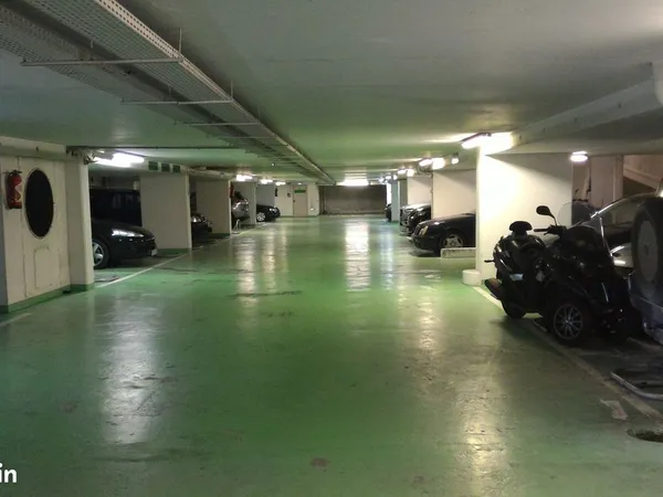 Emplacement parking près station Auber