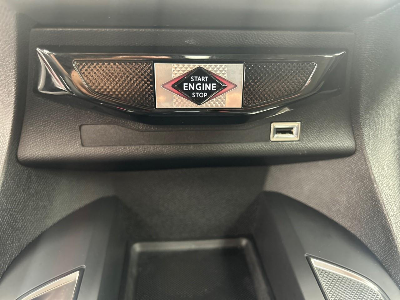 Ds Ds 3 crossback puretech 130 eat8 montmartre — photo 18