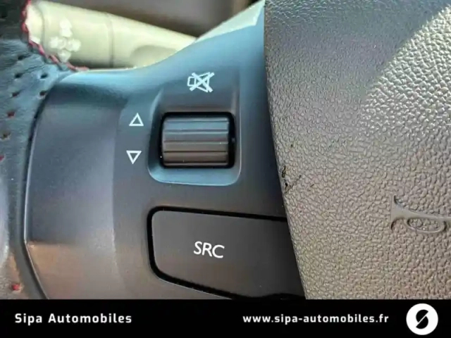 Peugeot 2008 puretech 110ch s&amp;s eat6 — photo 33