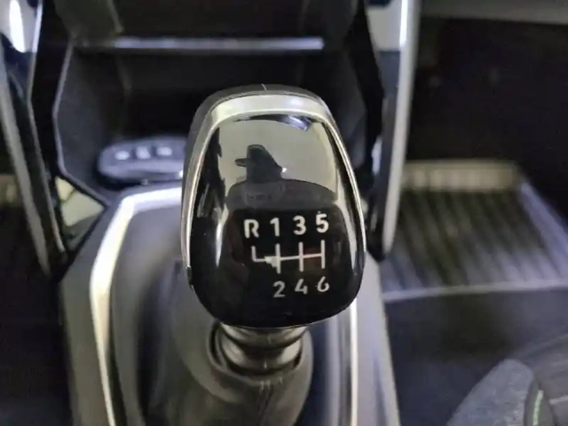 Peugeot 208 puretech 100 s&amp;s bvm6 — photo 70
