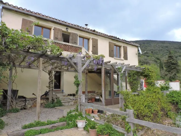 Maison 8 pièces 100 m²