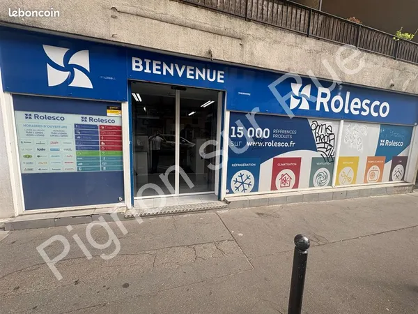 Local commercial 141 m² PARIS