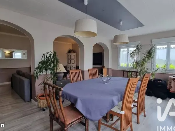 Maison 8 pièces 200 m²