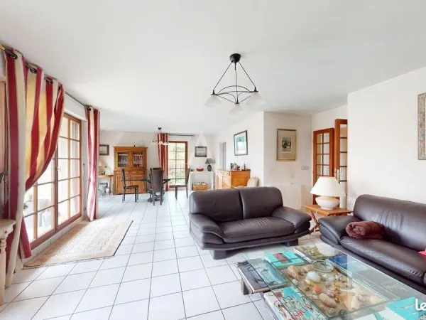 Appartement 6 pièces 137 m²