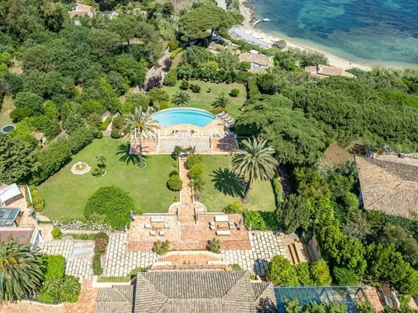 Propriété à la location - Saint-Tropez - Vue mer
