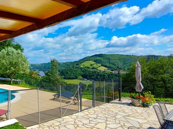 Maison de 180m2 à louer sur Livinhac-le-Haut