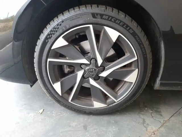 Peugeot 308 bluehdi 130ch s&amp;s eat8 — photo 8