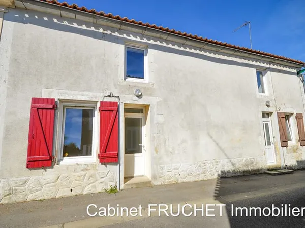 SAINT-VINCENT-STERLANGES - Maison en pierre 1 ch
