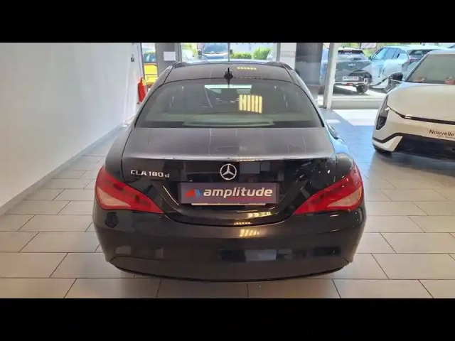 Mercedes Cla 180 d inspiration 7g-dct — photo 22