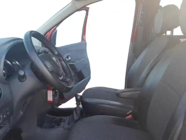 Dacia Dokker 1.5 blue dci 95ch stepway — photo 8