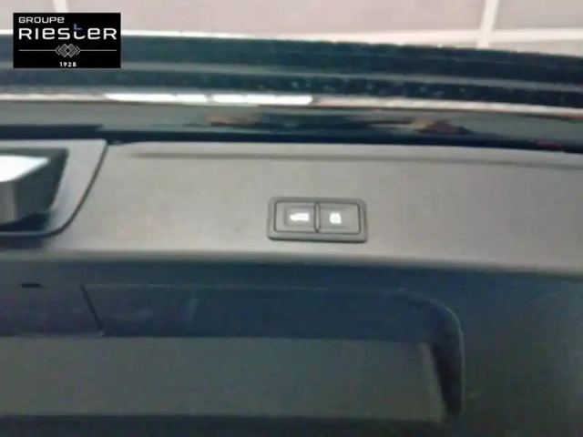 Audi A4 avant 40 tdi 204 s tronic 7 quattro — photo 37