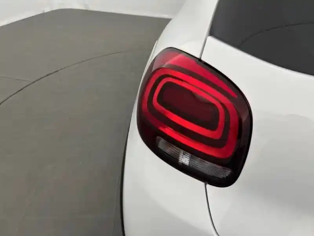 Citroën C3 bluehdi 100 s&amp;s bvm6 — photo 17