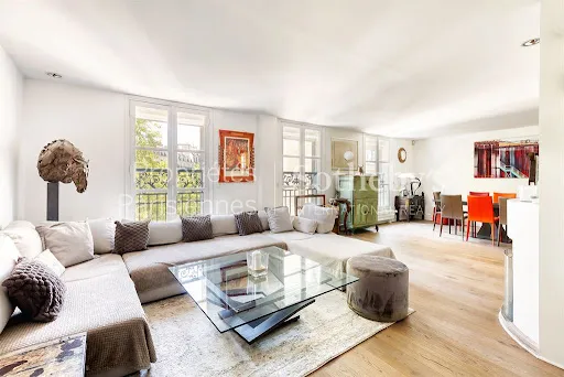 Appartement 6 pièces 254 m²