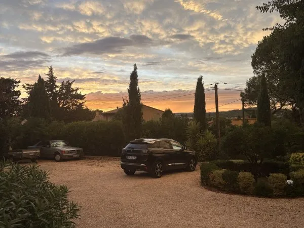 Vends maison style longère provençale