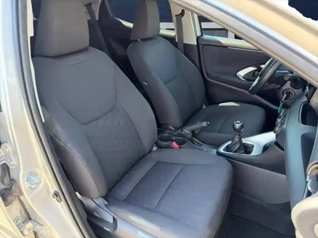 Toyota Yaris 120 vvt-i — photo 19