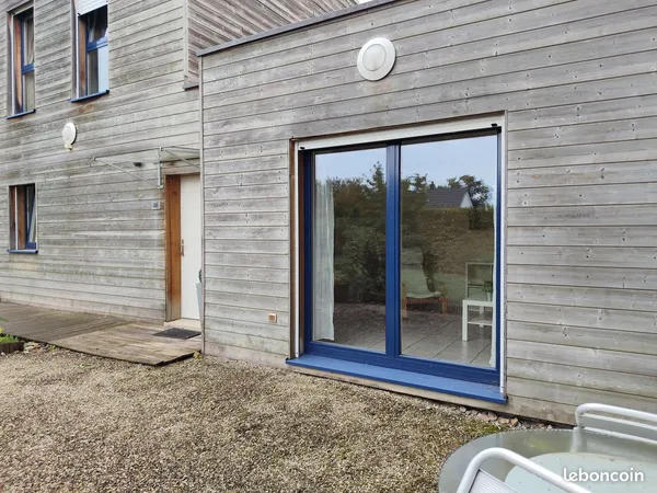 Location F2 meublé 40 M2 rez de jardin