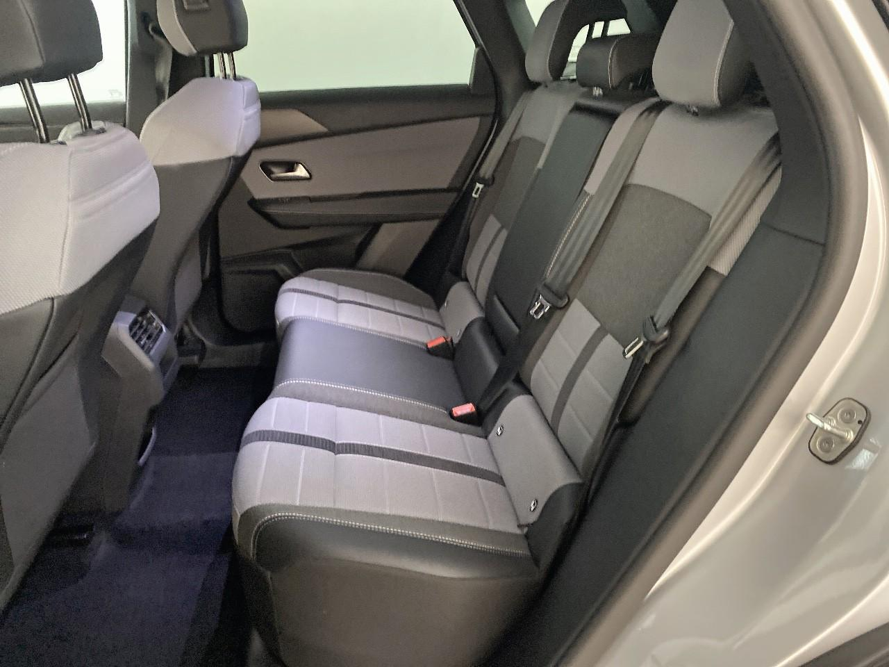 Opel Grandland 1.2 turbo hybrid 145 ch e-dct6 gs — photo 10