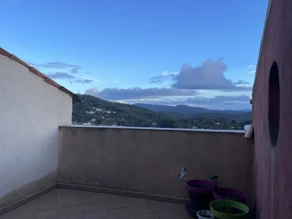 Propriété 4 pièces 106 m²