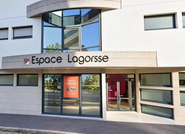 FONTAINEBLEAU ESPACE LAGORSSE BUREAUX PROFESSIONNELS A LOUER