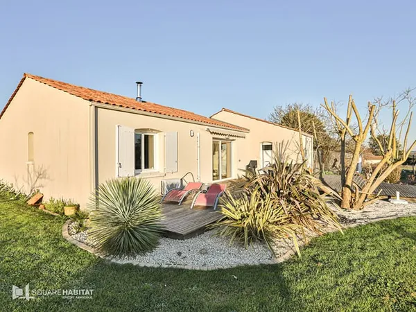 Maison plain pied Le Bernard 85560 - 3 chambres - jardin clos