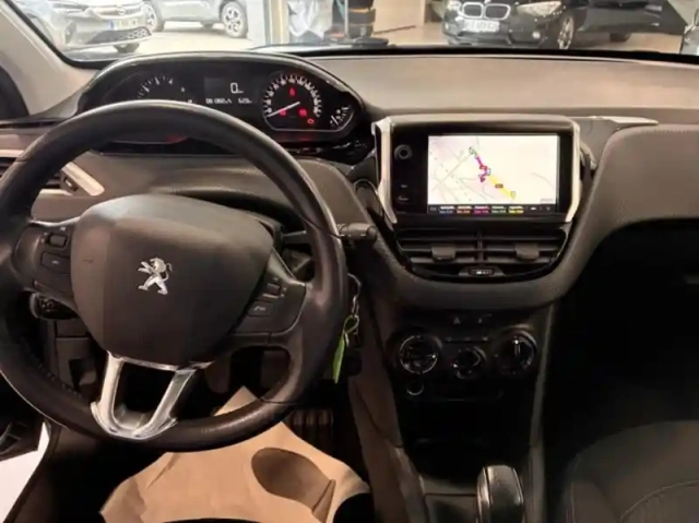 Peugeot 208 1.2 puretech 82ch style 5p — photo 3