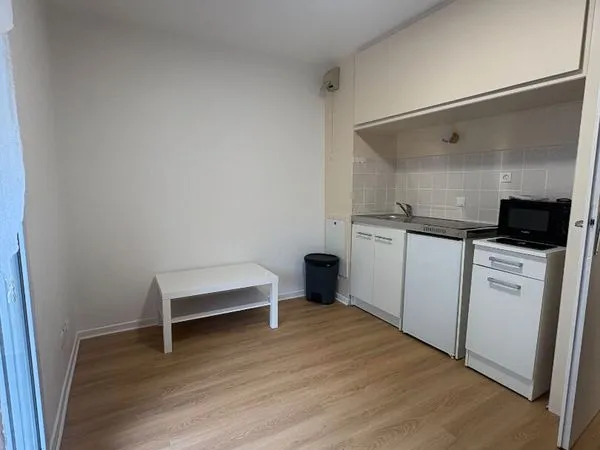 Studio 1 pièce 18 m²