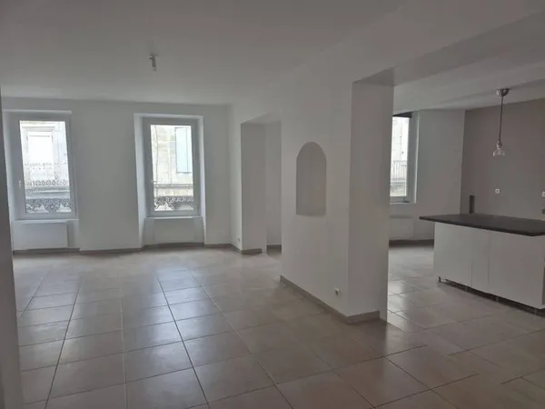Maison 5 pièces 180 m²