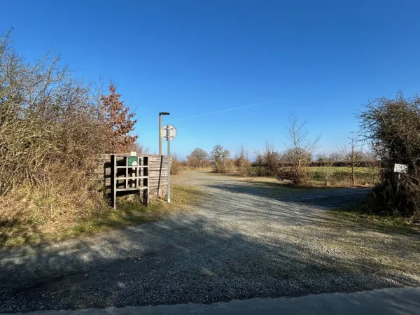 Terrain 587 m²