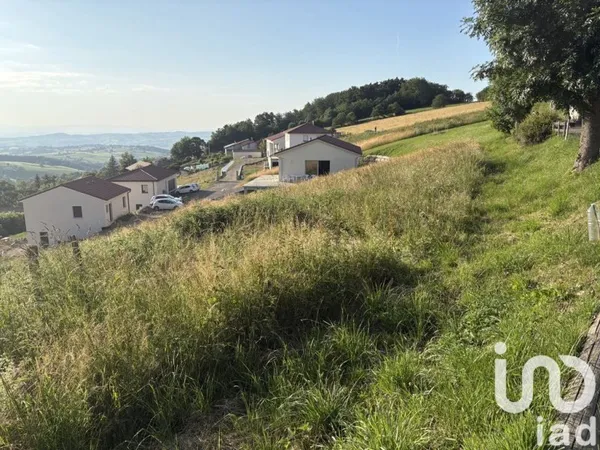 Terrain 769 m²