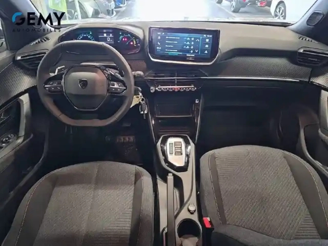 Peugeot 2008 hybrid 145 e-dcs6 — photo 8