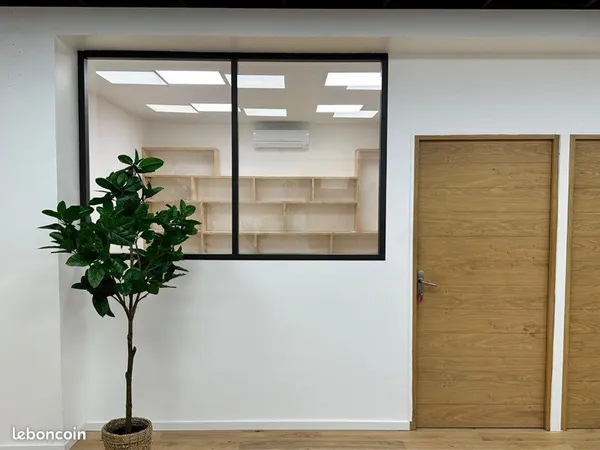 Bureau 14m2 Aix-les-Milles climatisé TBE