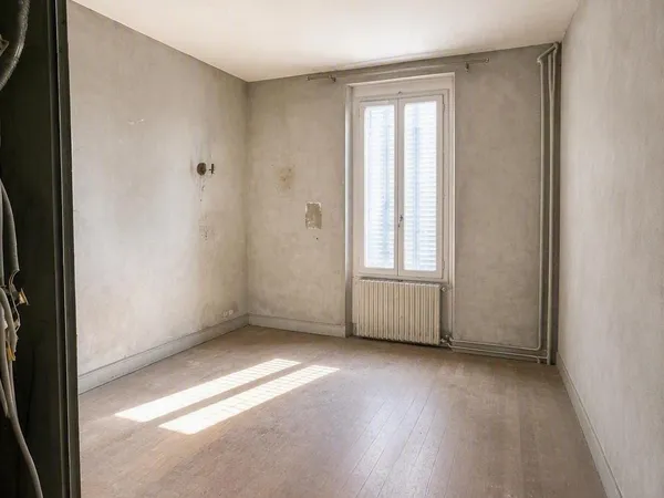 STUDIO PLATEAU A RENOVER COMPANS-CAFFARELLI