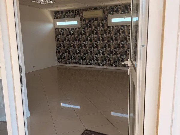 Local 45.27 m2