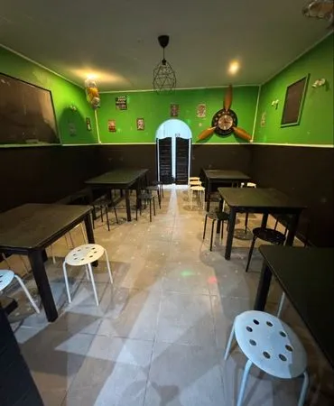Local commercial disponible