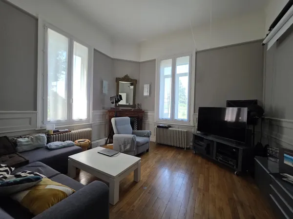 MONTÉLILMAR - BEL APPARTEMENT BOURGEOIS
