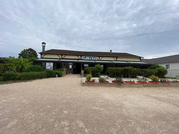 LOCAL COMMERCIAL- 400m2