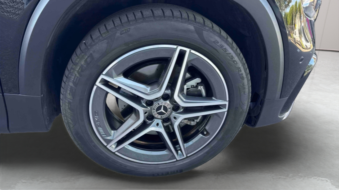 Mercedes GLB 200 d 8G-DCT — photo 14