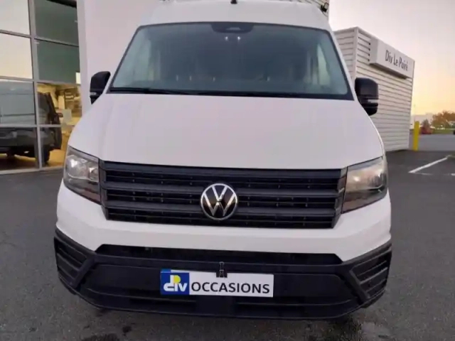 Volkswagen Crafter fg 30 l3h3 2.0 tdi 140ch business traction — photo 12