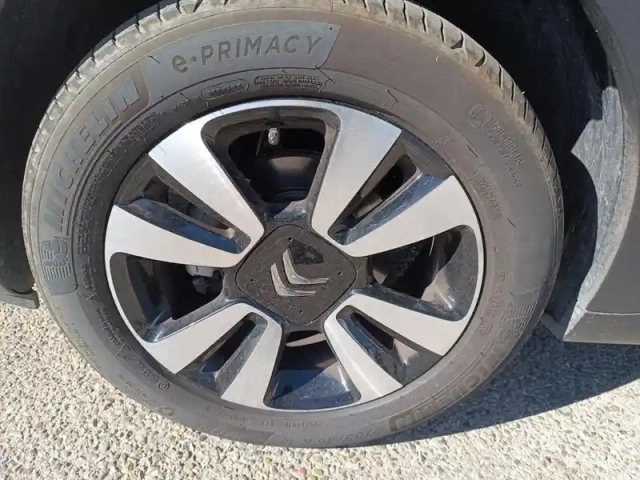 Citroën C3 puretech 83 ch bvm5 max — photo 9