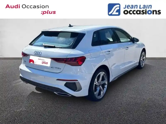 Audi A3 sportback 40 tfsie 204 s tronic 6 — photo 5