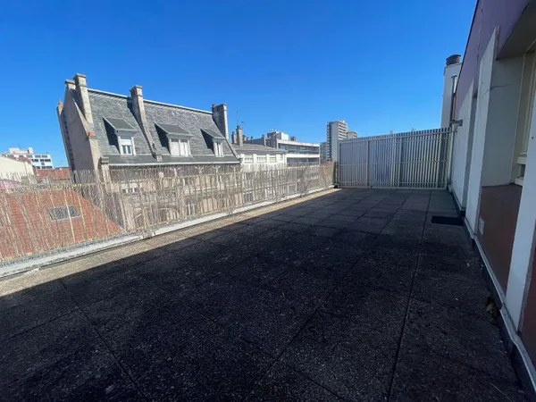 Nancy Secteur Commanderie/Gare Rooftop Appartement F2 avec Terrasse et Parking