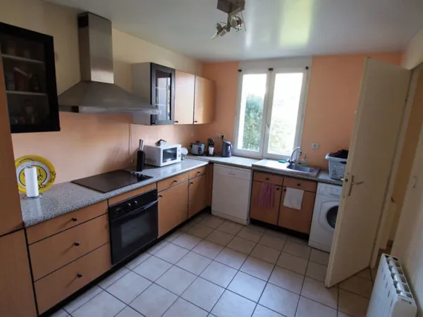 chaleureuse maison 5 pièces de 95m² édifiée sur terrain