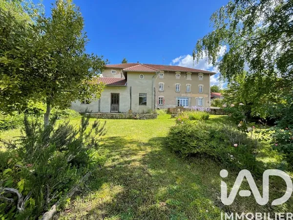 Maison 3 pièces 295 m²