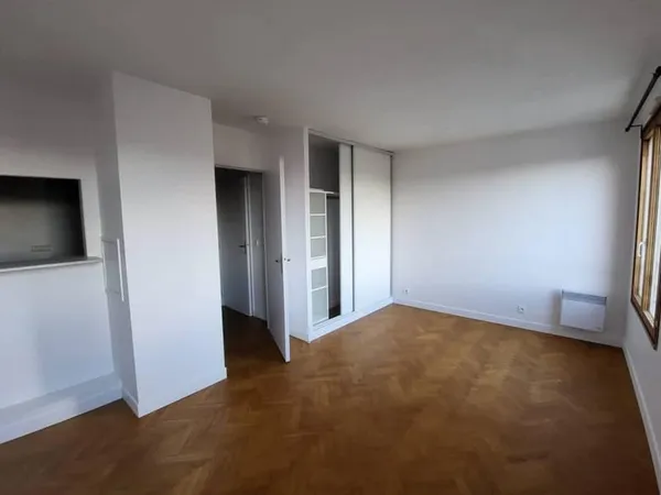 Location studio Rueil Malmaison RER