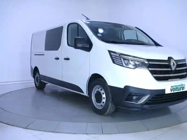 Renault Trafic ca l2h1 3000 kg blue dci 150 edc — photo 3