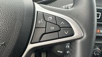 Dacia Sandero 1.0 TCe 90ch Expression — photo 16